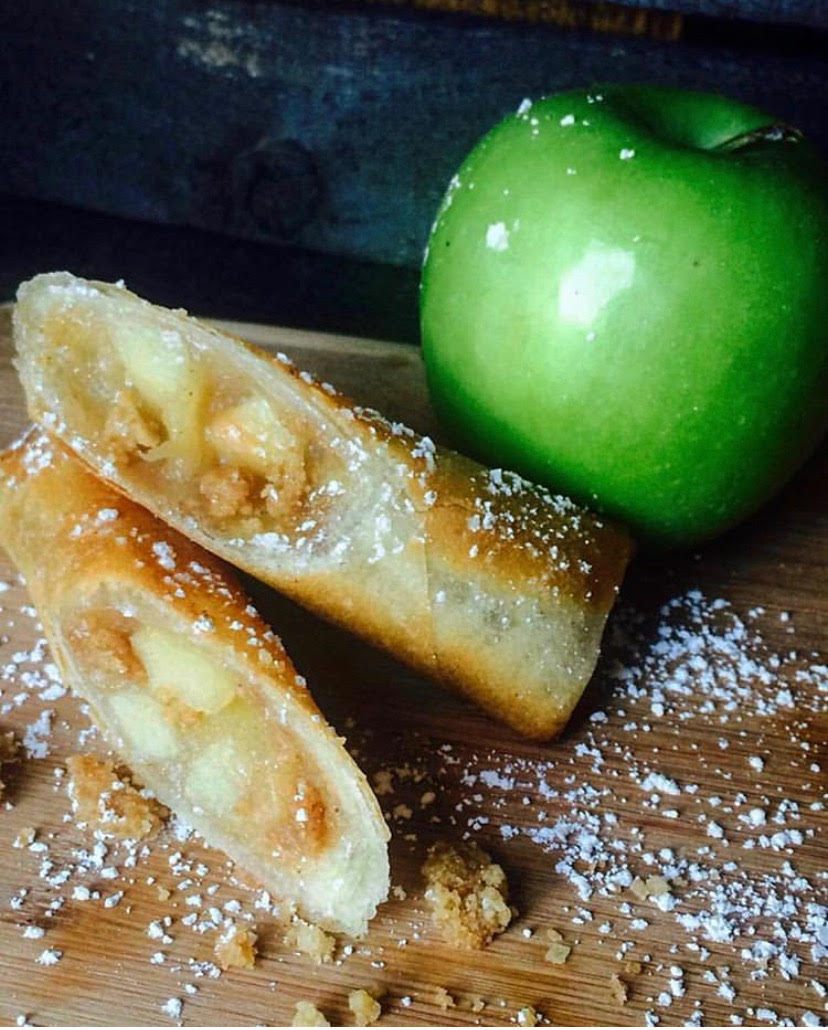 Cinnamon Apple Crisp Lumpia